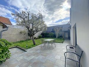 Maisons de vacances Maison familiale renovee a 150m des criques, 4 chambres, jardin prive, cheminee, parking, WiFi - FR-1-349-222 : photos des chambres