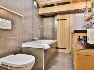 Chalets Chalet 5 chambres pour 8 pers. avec Wi-Fi et garage au Grand-Bornand - FR-1-391-199 : photos des chambres