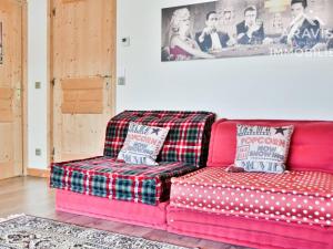 Chalets Chalet 5 chambres pour 8 pers. avec Wi-Fi et garage au Grand-Bornand - FR-1-391-199 : photos des chambres