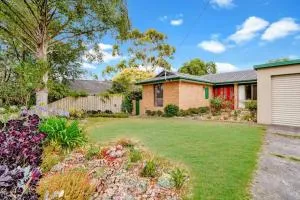 Nice neighbourhood Family Home at Vermont South - Vermont South