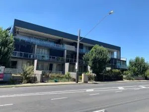 Glen Waverley Modern Apt near Syndal Station - 格伦韦弗利