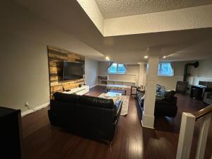1Bed Cozy Retreat & Spacious Lounge