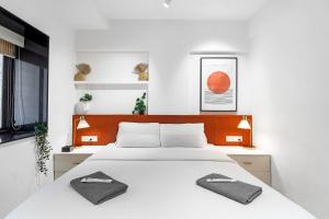 Chloe 1BHK Bandra W by The Bombay Home Company