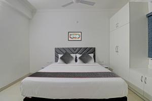 Super TOWNHOUSE JAHNAVI GROUP BESIDES NEXUS MALL