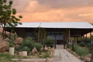 Karibu Self-Catering Unit 1 - Usakos