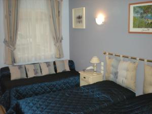 Hotels Les Augustines : Chambre Triple