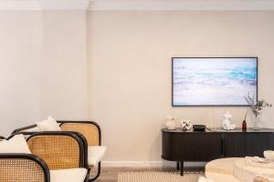 Comfortable Urban Living Close to Sydney City Center