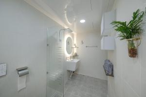 Awesom bliss 서울중심위치 3R3B 창덕궁 경복궁 명동 동대문