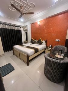 द्वारकानाथ hotel