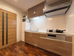 Casaen by b hotel - Secure 1BR Apt with Dining & Living Space