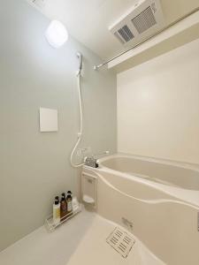 Casaen by b hotel - Secure 1BR Apt with Dining & Living Space