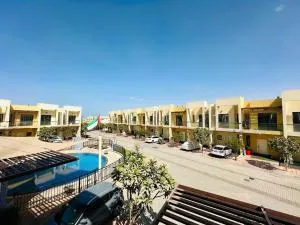 Family-Friendly Villa Play Area pool - 甘图特