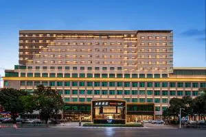 Intercity Guangzhou Huadu - Čching-jüan