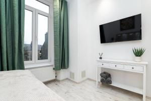 Luxury-1 Bed-Apartment-by Holiday Homes