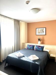 Suite (2 Adults + 1 Child) room in Hotel Pacific