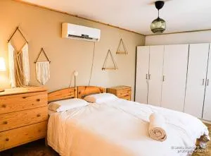 רגעים קסומים בגלבוע - בקרבת עמק המעיינות - Midrakh ‘Oz