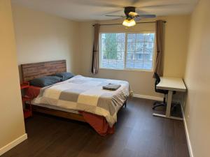 Large Private Room Near Meta & Tech Hubs