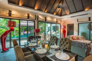 06 - Luxurious & Lavish Getaway in Surin Beach