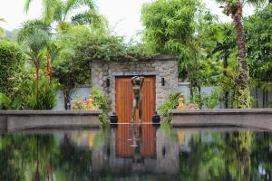 06 - Luxurious & Lavish Getaway in Surin Beach