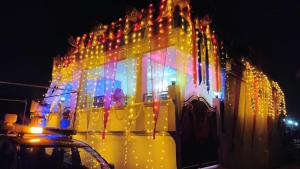 Family Budget full tour Home Stay just 1km to Mahakumbh Sangam