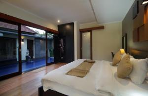 Jayani Villa Seminyak byFaba