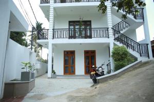 Lucent Villa Mirissa