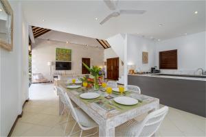 Villa Nolan, 3 Bedrooms Private Villa Near Canggu