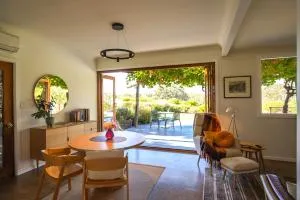 Alluca Villa McLaren Vale Vineyard Escape - Kangarilla