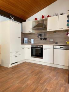 Ferienhäuser Fedderwardersiel Am Yachthafen 93