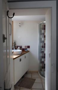 Maisons de vacances La maison d-en face a cozy guesthouse : photos des chambres