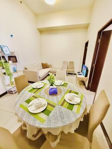 Admiral Baysuites 2823