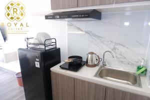 Royal Suites Studio 29RW - Citra Plaza Nagoya Apartment