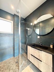 Maisons de vacances Luxury ! Villa de standing Piscine Plages a pied : photos des chambres