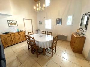 Villa proche forêt et plage à La Tranche-sur-Mer - FR-1-22-381