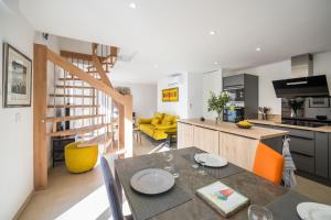 Les Voiles d Azur, Duplex moderne avec vue sur le port et la mer, à 2 minutes des plages