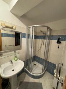 Cool Duplex with terrace near Florenc