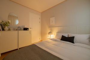 Experience the vibrant city of Seoul at our stylish stay o-nol