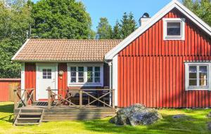 Pet Friendly Home In Ryd With Kitchen