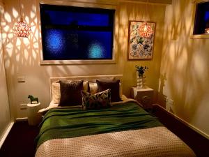 Position Perfection- Mornington