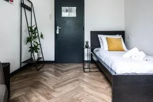 Basic Room W Kitchen, Station Close, Wifi Access - Goirle