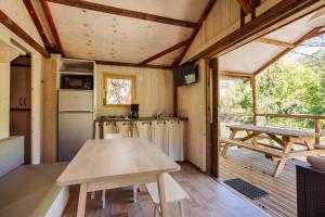 Campings Camping des Gaves : photos des chambres