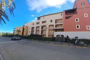 GASARTI Superbe T2 climatisé avec belle terrasse proche de la plage