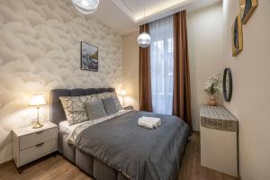 Exclusive n Grand City Center Residence with 5 BEDRMS