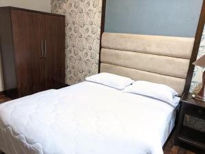 Family Only Budget Villa on Top of Bandung - De Reiz Dago35 Syariah 3BR