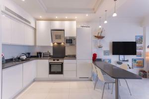 Palais Des Iles 2 by Halldis