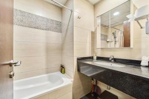 Modern Studio Retreat in Sports City Dubai