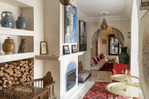 Dar Lysis private with pool and breakfasts
