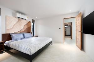 Penthouse 2BR Seaview Top Floor