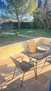 La maison aux volets bleus