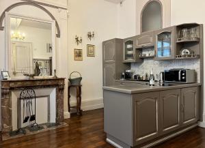 Châtel Rose - Historical Centre with Garden